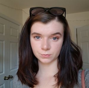 Meet your Posher, Alecandra